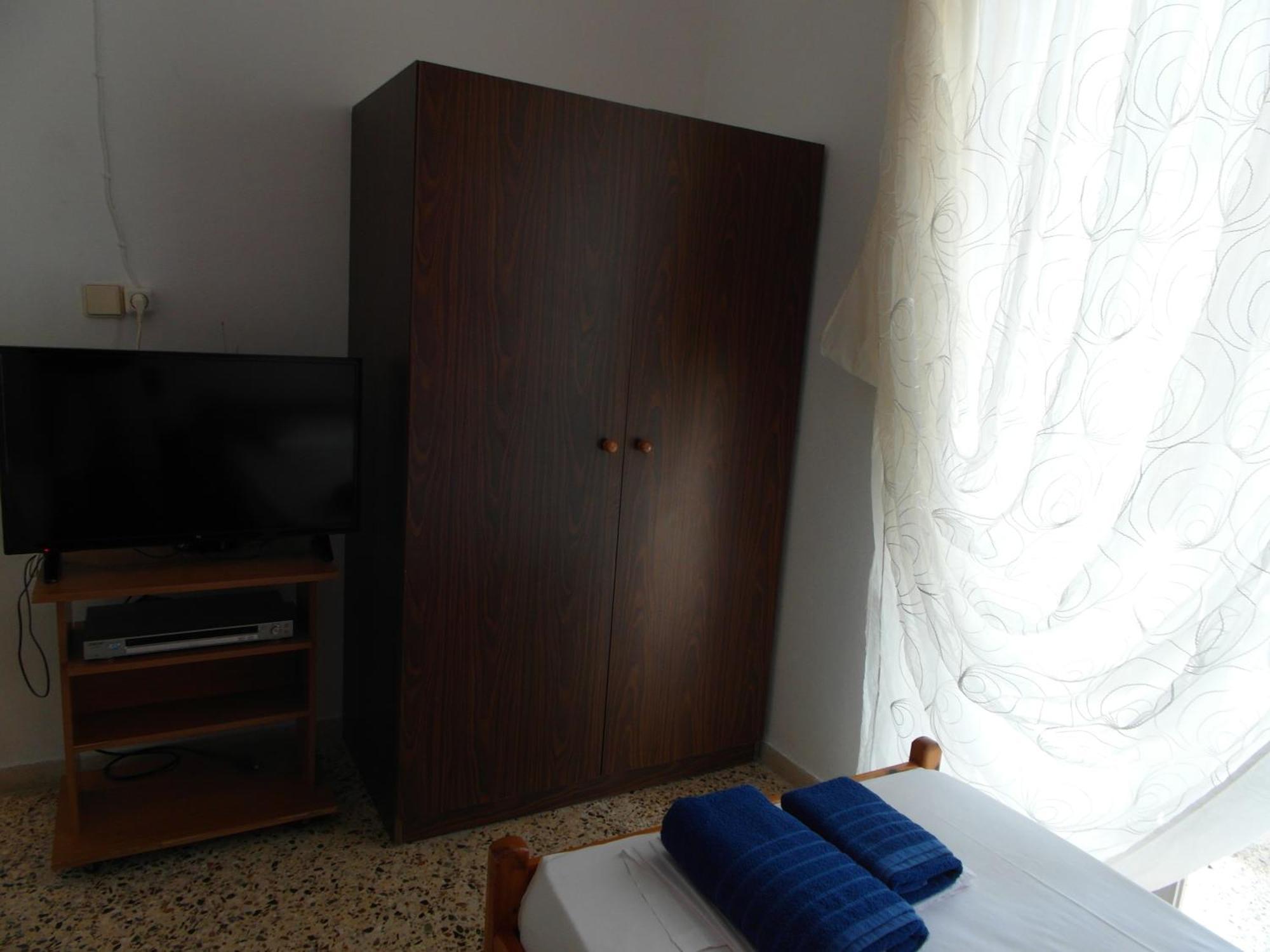 Eri Studios Agia Marina  Rum bild
